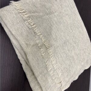 Slate & Salt Beige Handloom Cashmere Scarf
